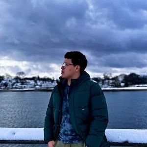 Meet your Posher, Kevin